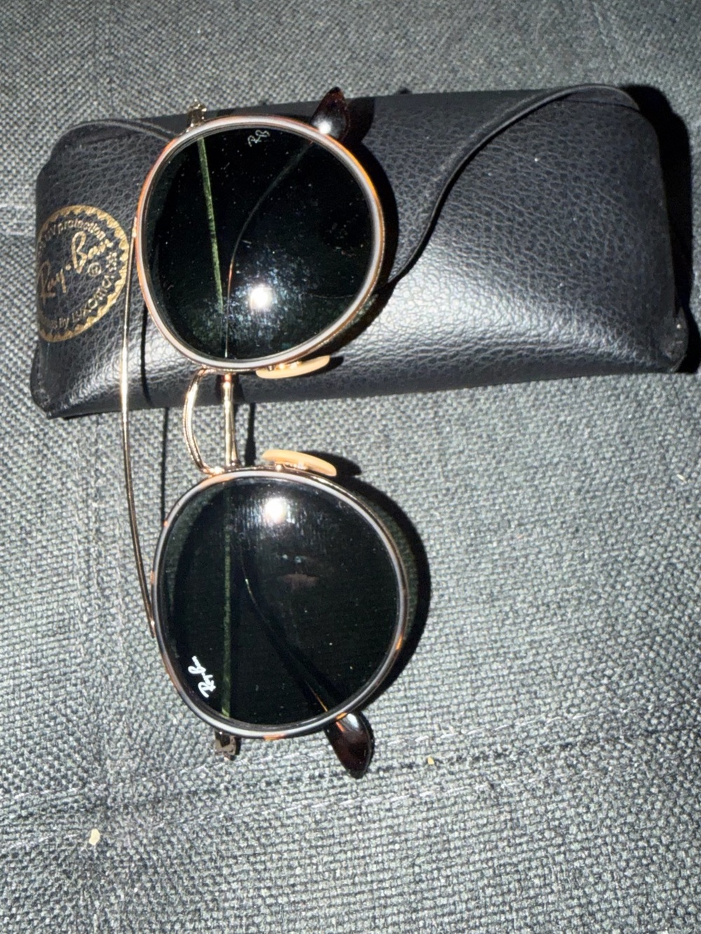 Ray-Ban Gold Frame Sunglasses with Black Lenses - Picture 2 of 2